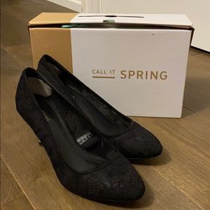 Black pair of 3 inch heels women’s size 10